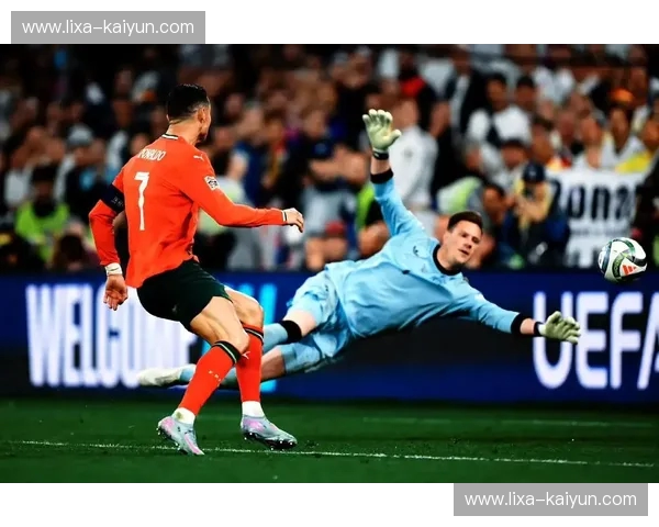 宿命的轮盘：当德意志战车撞击阿根廷探戈，谁才是绿茵场上的永恒图腾？